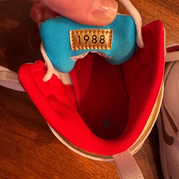 Jordan 1 Mid SS TD white / metallic gold sneakers - Picture 5 of 7